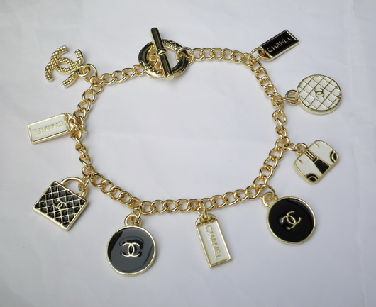 Bracciale Chanel Modello 233